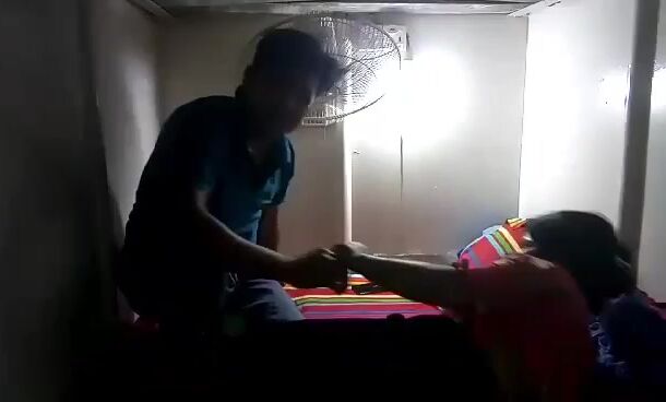 मायके छोड़ने से पहले देवर जी ने भाभी की बुर चोदी