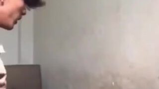 नेपाली बहन छोटे भाई से चुदी पम्पिंग करवाते हुए