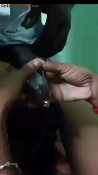 भाभी ने लंड पर कंडोम चढ़ा के चूत मरवाई