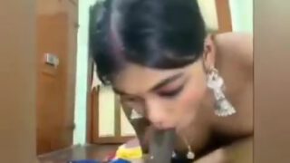 देवर के लंड को बूब्स का दूध पिला के चूसा भाभी ने