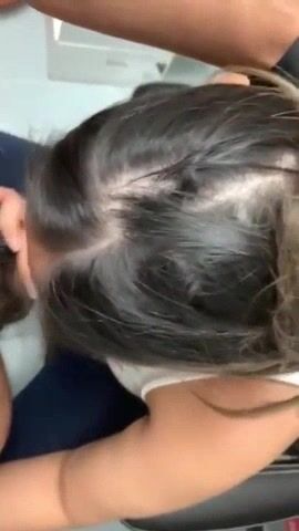ऑफिस में बॉस का लंड चूसती रिसेप्शनिस्ट का वीडियो