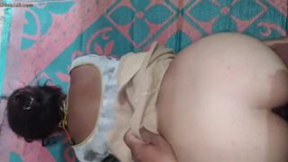 गोरी गांड वाली सास की बुर चुदाई का देसी बीएफ वीडियो