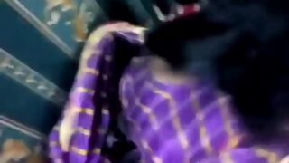 मौसी ने घोड़ी बन के पीछे से चूत में लंड लिया