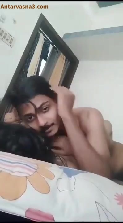हॉटेल मॅनेजर के बेटी के साथ रोमांस करते नौकर का एमएमएस