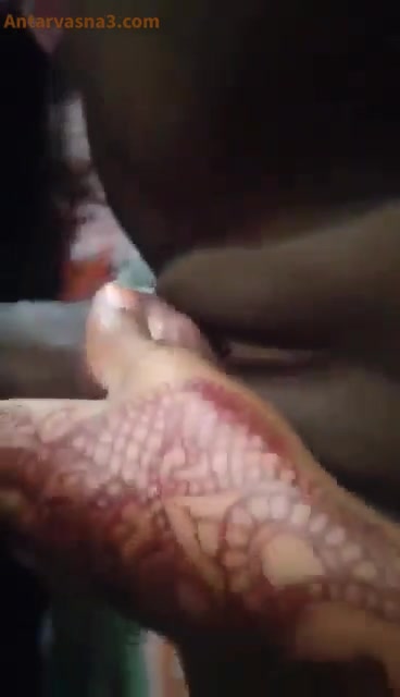 १९ साल की लड़की ने घचाघच लंड लिया