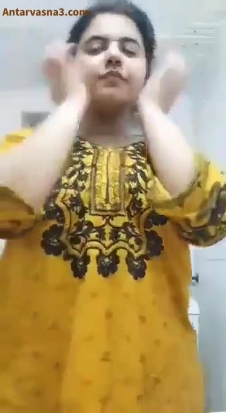 पति को एमएमएस में चूत और बूब्स दिखाती भाभी