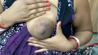 भोजपुरी आंटी को अन्तर्वासना बुझाने चाहिए देसी गर्म लौड़ा