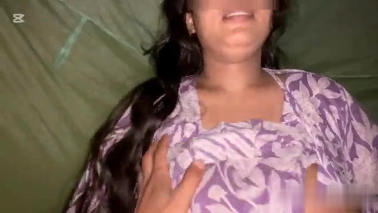 Bhojpuri chudai video of horny Rashmika’s big boobs pressed