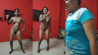 Desi MMS clip of Bihari Bhabhi dancing naked in the bedroom