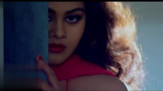 Bhojpuri MMS XXX video of Hot Bhabhi dancing seductively