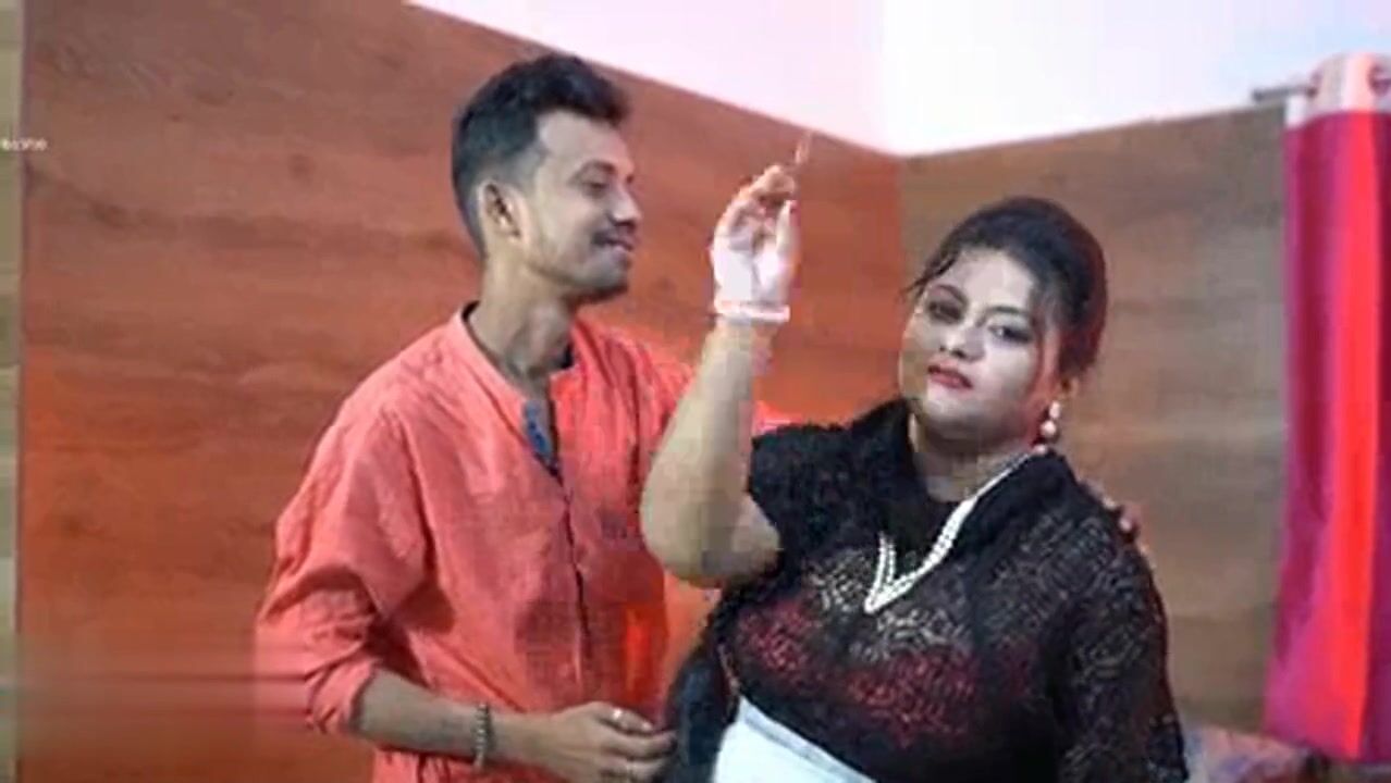 Bangla Boudi’s lustful sex video of romance & lovemaking