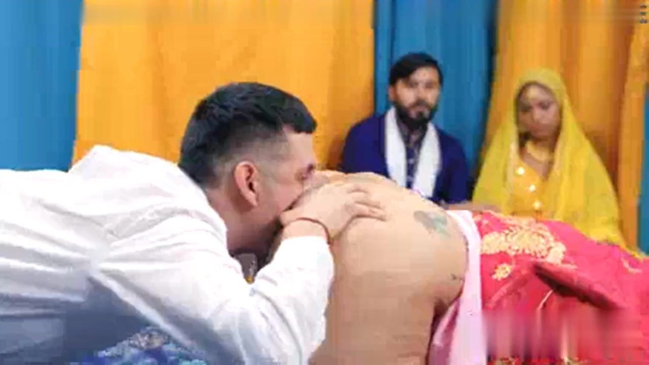 HD sex video – Indian girl’s fiancé’s sex with her Stepmom
