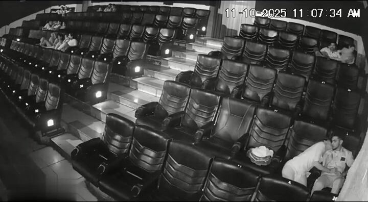 Hot XXX mms video of sex activity in an Indian cinema hall