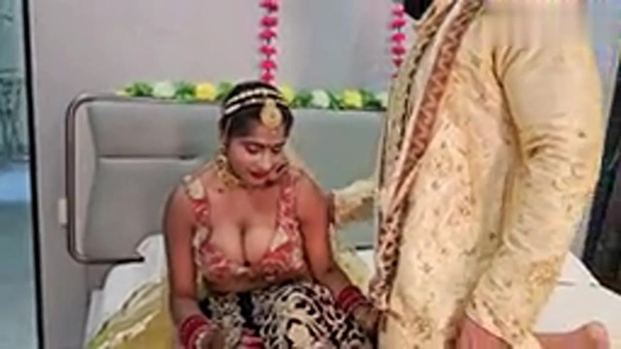 Nayi Dulhan ki shadi ki raat ki chudai ka Desi MMS bf video