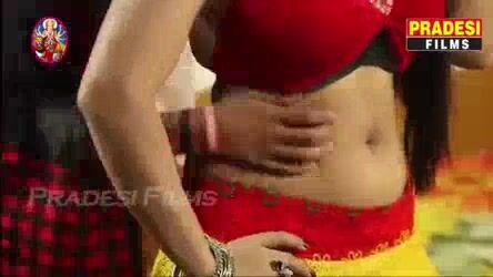 Seductive dance video shot by Bhojpuri babe for her lover