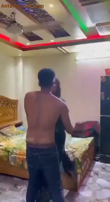 लवर को घर बुला के चुदती हुई भाभी का इंडियन सेक्स वीडियो