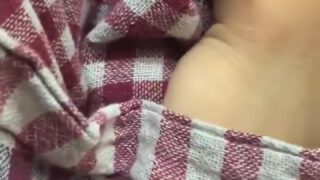 सेक्सी भाभी की चूत पर लंड घिसने का ब्लू फिल्म