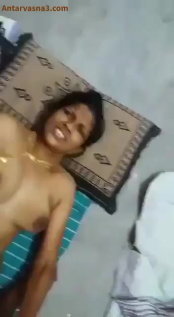 मद्रासी देहाती आंटी के घर पर बड़े लंड से चुदाई!