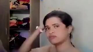 बीवी मायके में थी तब हिजड़े को घर ला के ब्लोव्जोब करवाया